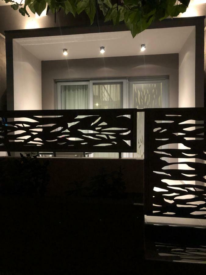 Ferienwohnung Mr&Mrs K Lofts Potos Exterior foto