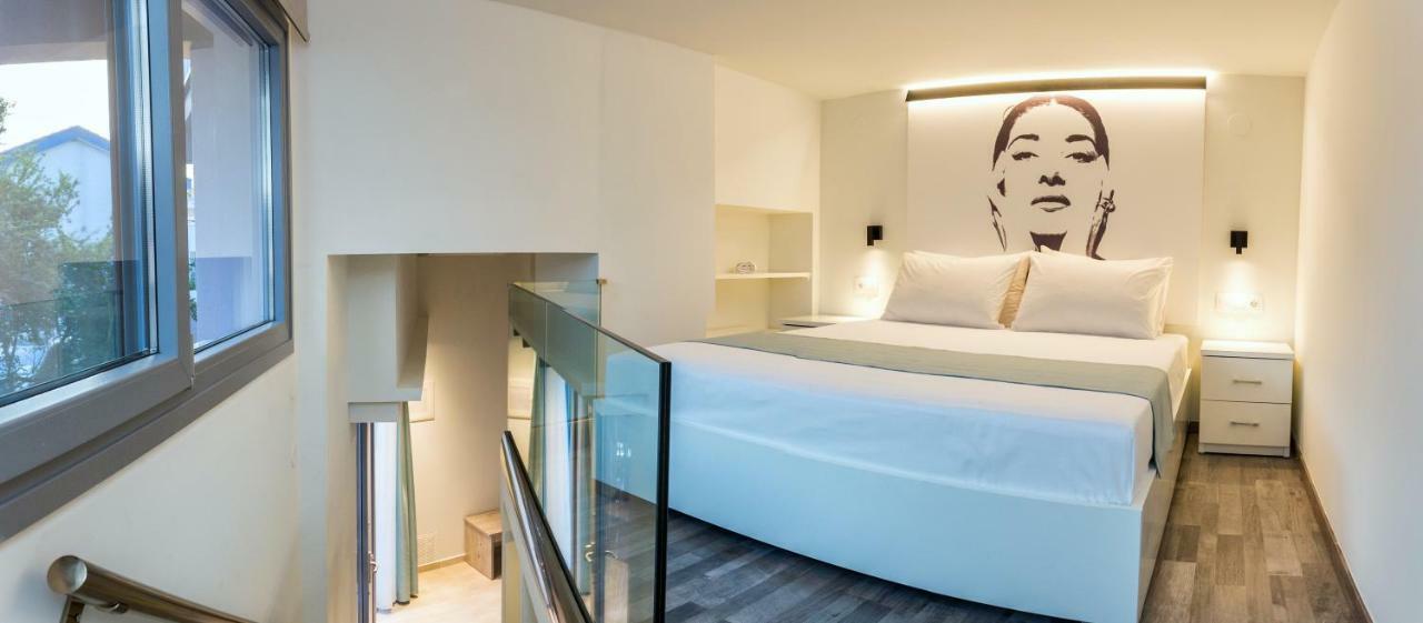 Ferienwohnung Mr&Mrs K Lofts Potos Exterior foto